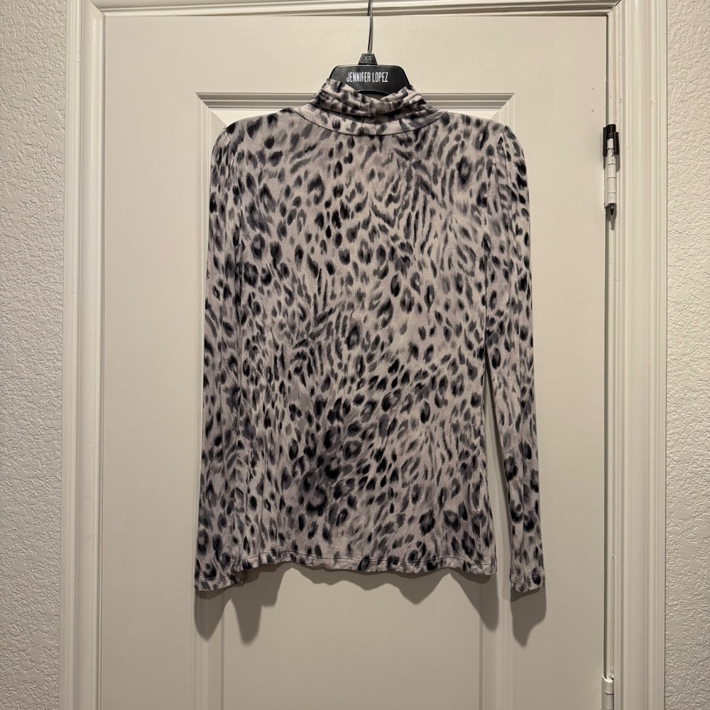 ANN TAYLOR PUFF SHOULDER TURTLENECK TOP SIZE XS - Picture 3 of 5